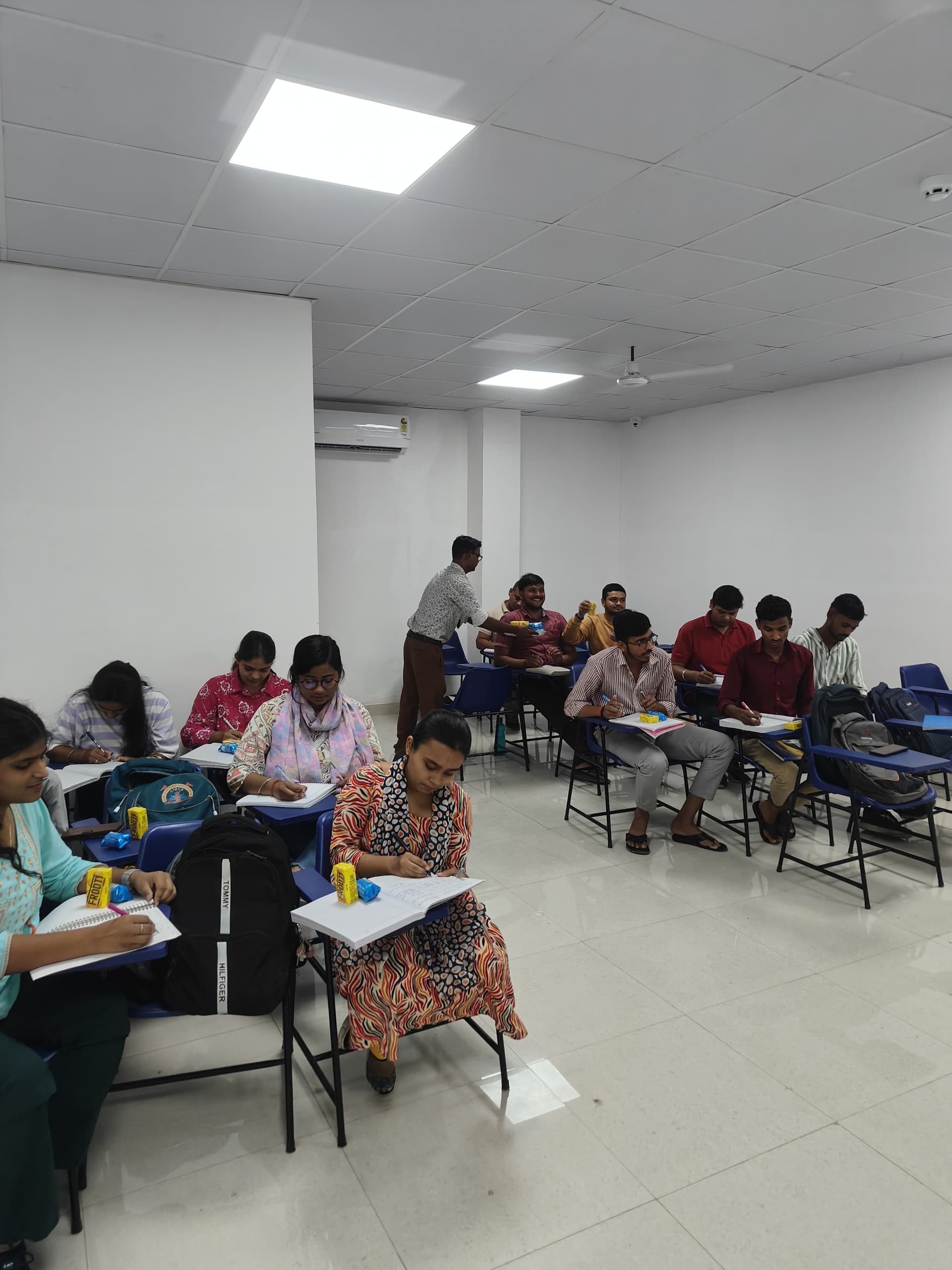 SSS Achievers Sunday special Maths class in Ghazipur — extra Maths practice sessions held every Sunday for Class 8-12 students at the best Maths tuition centre